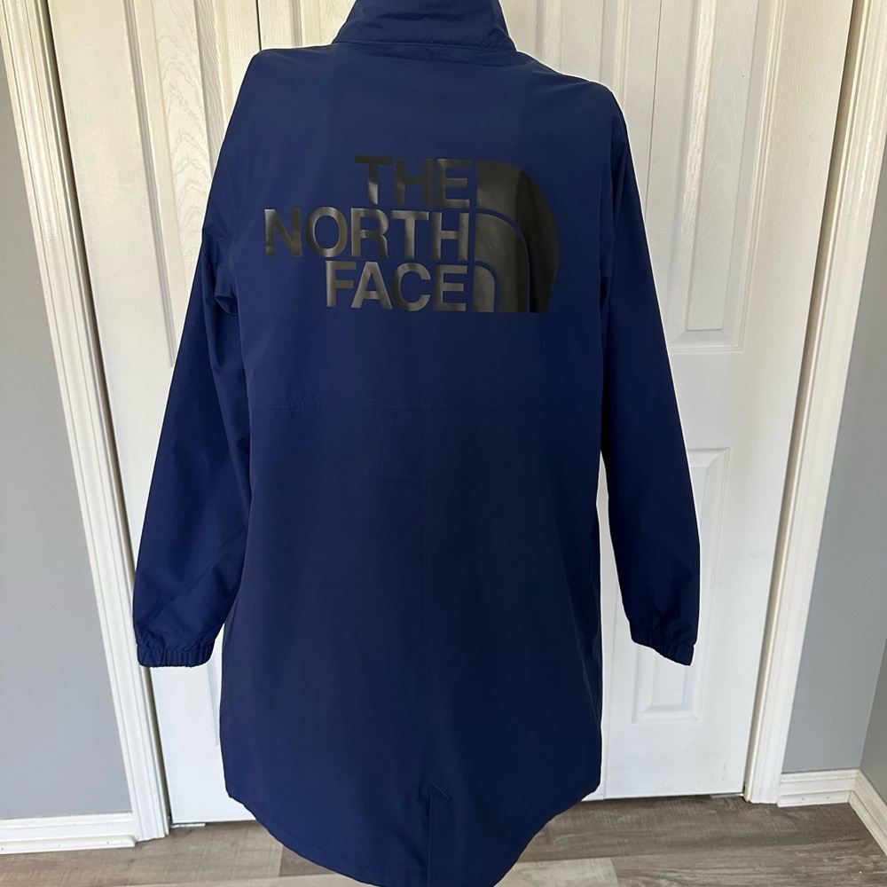 The North Face Women's blue coat/jacket Sz S immaculate